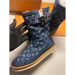 Luis Vuitton-BLUE LV COSY BOOT SHEARLING Louis Vuitton | Shoes | Louis Vuitton X Nigo Lv Cosy Boot In  main image 2